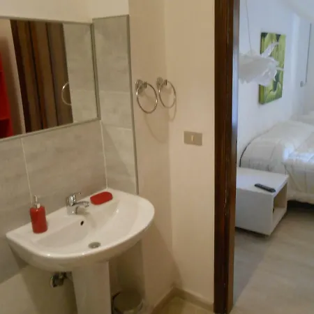 招待所 Casa Bella 3*
