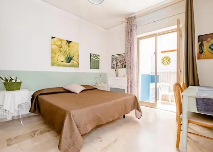 Casa Bella בית הארחה